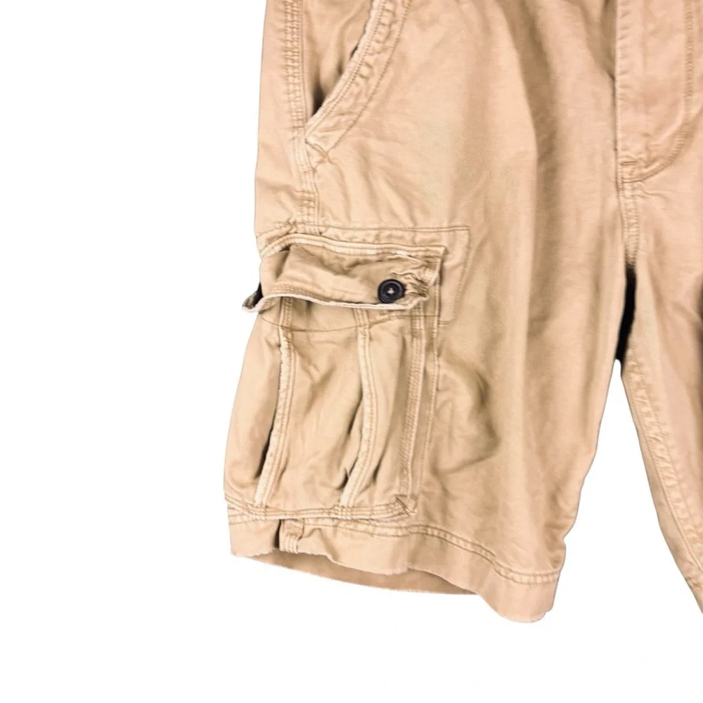 American Eagle Outfitters Very Y2K Classic Cargo Shorts – Sz 38 (Excellent)
